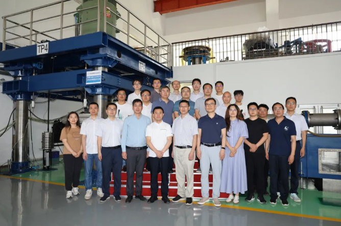 世界首台500兆瓦冲击式水轮机模型通过验收