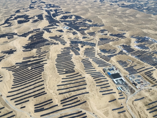 世界最大单体光伏项目成功并网