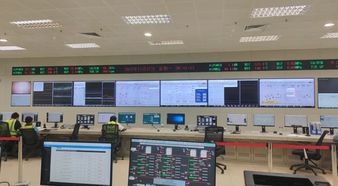 青海玛尔挡水电站4号机组投产发电