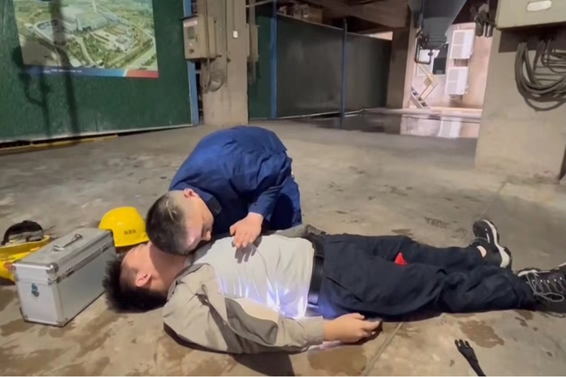 国能晋江热电公司开展锅炉脱硝系统氨水泄漏应急演练