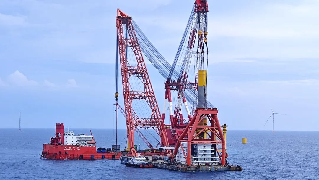 大唐儋州120万千瓦海上风电项目单体最大基础桩沉桩完成