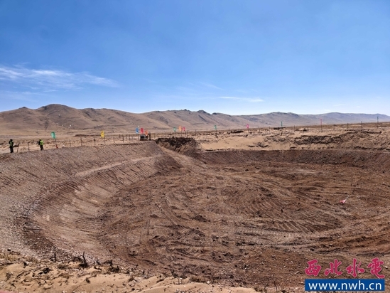 西藏首个光热发电项目吸热塔基础开挖完成