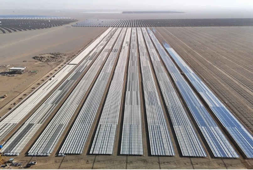 龙源电力集团首个线性菲涅尔光热项目汽轮发电机基础浇筑完成