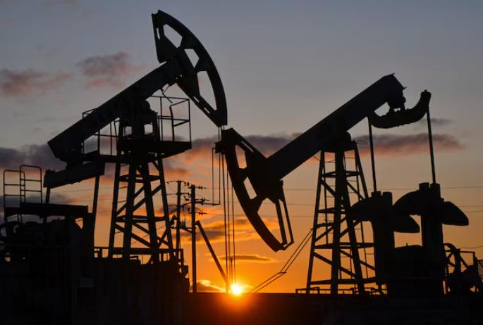 高盛上调2025年下半年油价预测 关注供应与库存变化