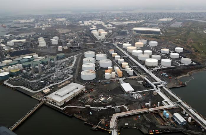 新泽西Bayway炼油厂火灾 汽油产量受影响