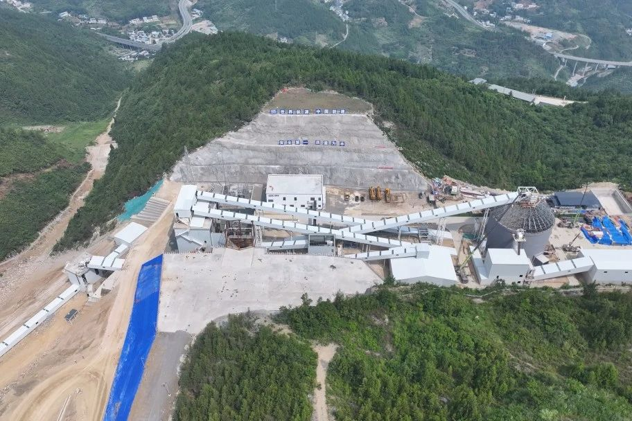 巴东县装配式建筑及配套产业项目正式投产