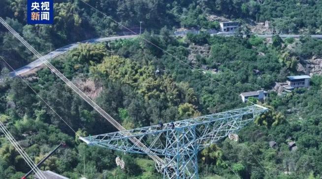 金上—湖北±800千伏特高压直流输电工程正式开始向湖北送电