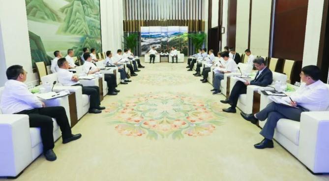 国家电投集团与中国铁建座谈