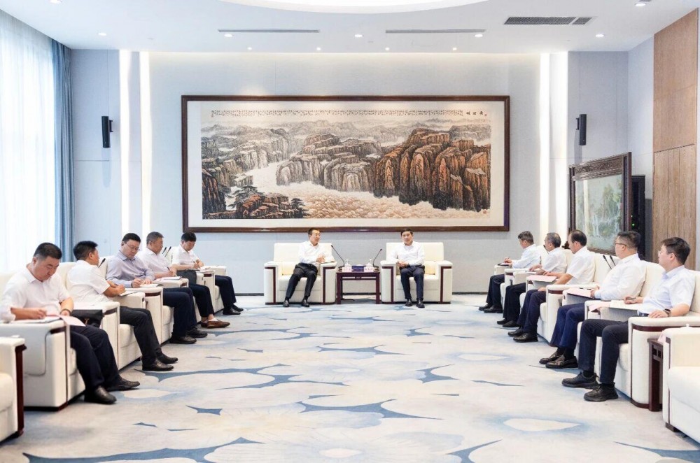 陕煤集团党委书记、董事长张文琪会见中铁十八局党委书记、董事长闫广天一行