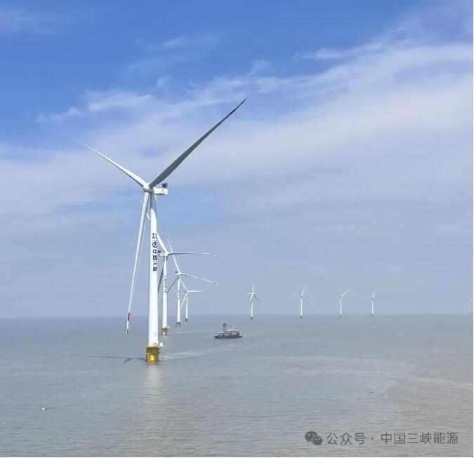 上海市单体容量最大海上风电项目全容量并网发电