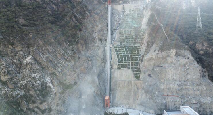 金沙江上游叶巴滩水电站过鱼系统工程全线完工