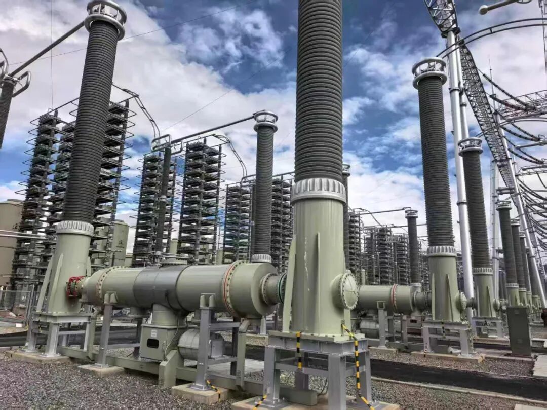 卡麦换流站交流系统成功带电，金上-湖北特高压工程建设迈出关键一步