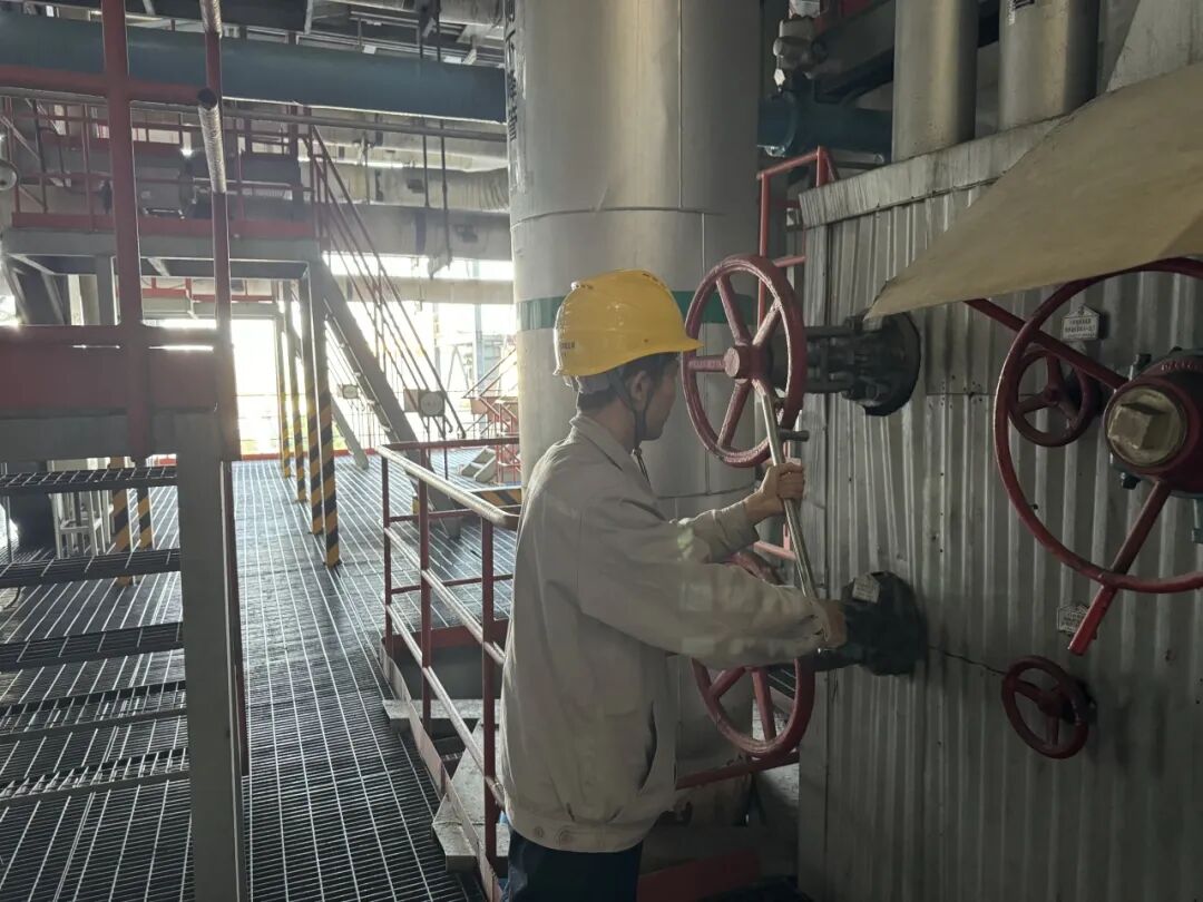 国能豫电驻马店公司1号机组锅炉水压试验一次成功