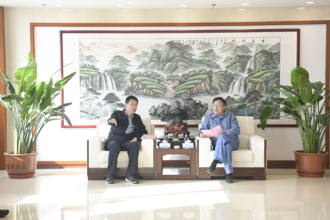 王彦宏一行拜访中天合创党委书记褚小华！围绕乌审旗风光制氢一体化项目开展交流