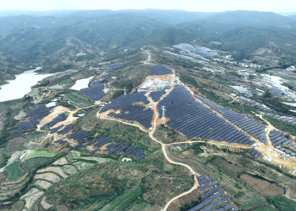 云南永仁县140兆瓦光伏项目全容量并网发电