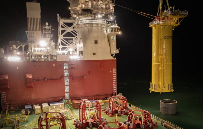 全球最大海上风电项目完成全部基础安装