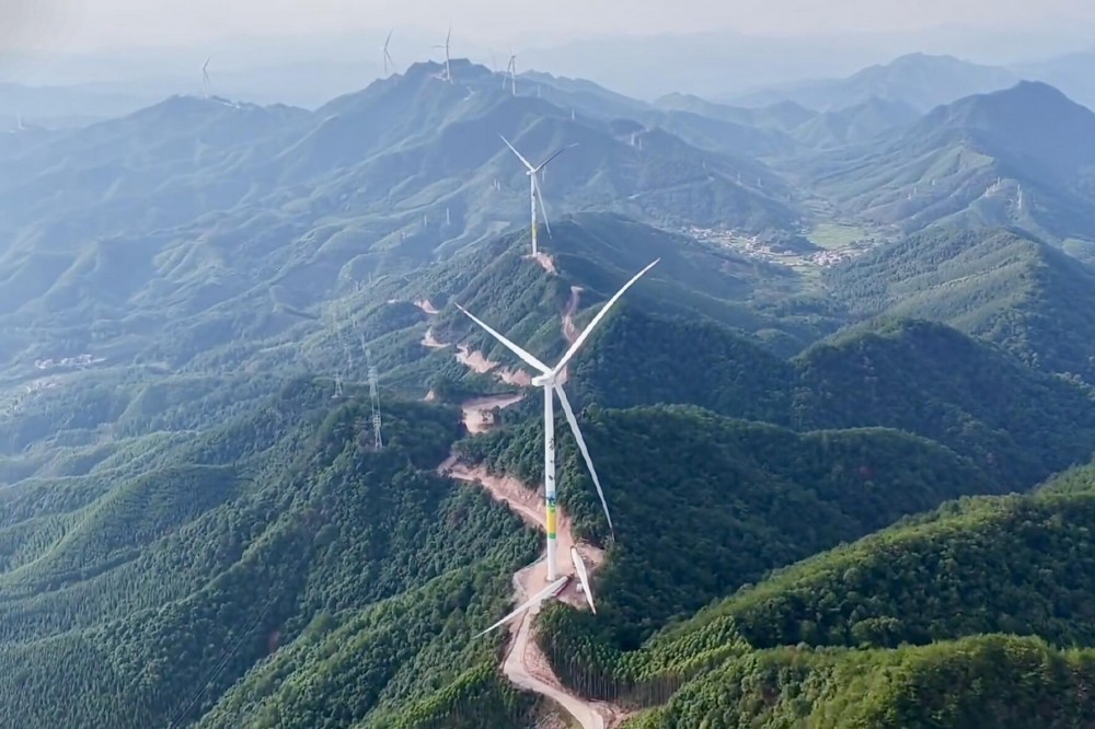 广西梧州苍梧六堡三期200兆瓦风电储能一体化项目全容量并网