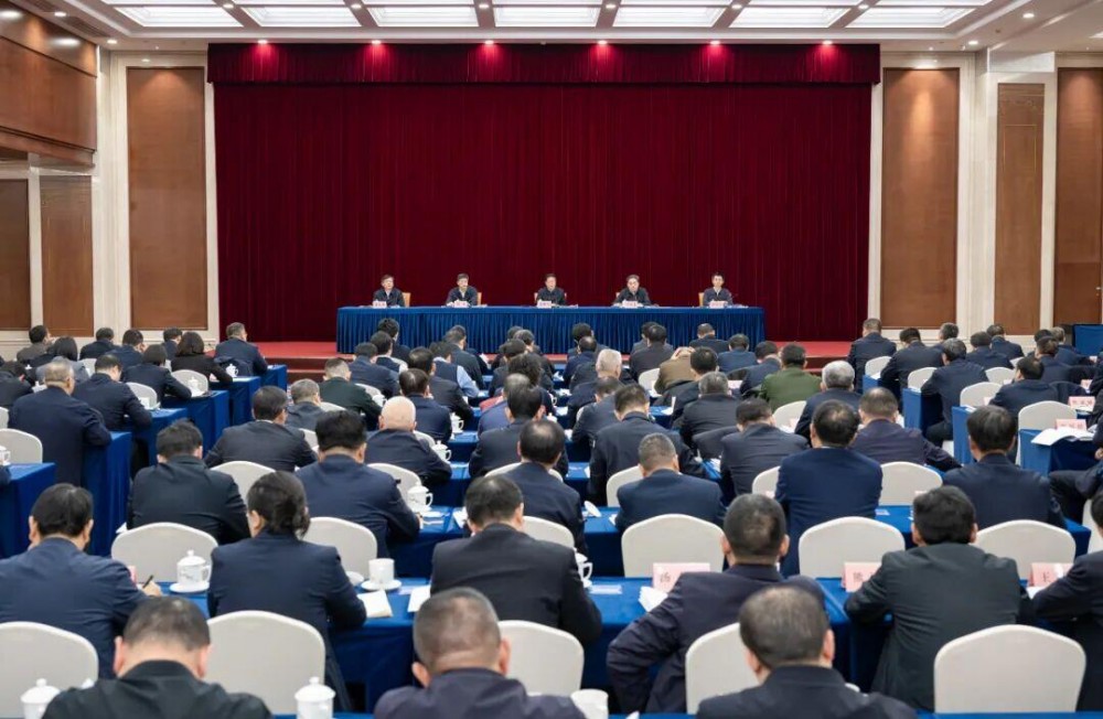 2026年全国能源工作会议在京召开！新增风电、光伏装机2亿千瓦以上