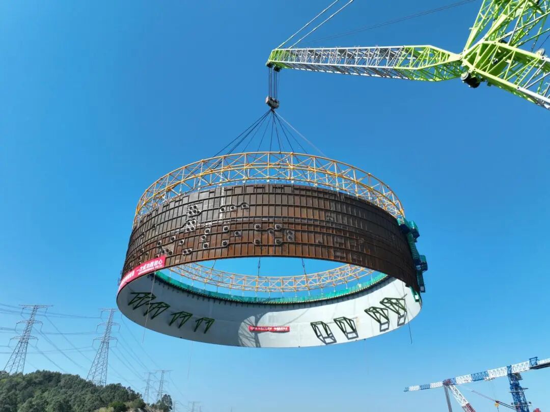 “华龙一号”漳州核电4号机组模块吊装实现新突破