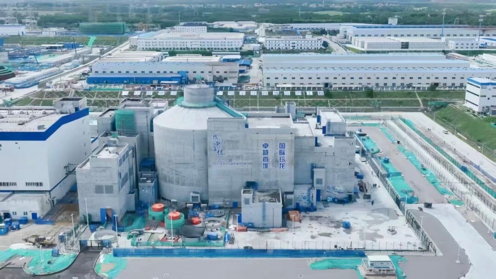 哈电集团研制的“玲龙一号”全球首堆，非核冲转一次成功！