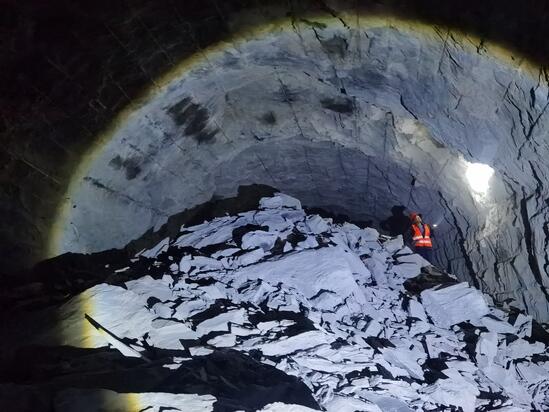 中国电建刚果（金）导流洞工程实现全线贯通