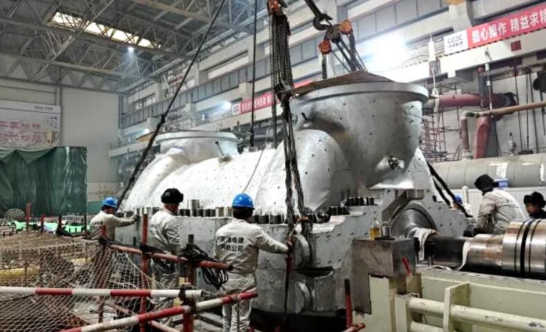 由龙源工程实施PMC管理的大同湖东项目2号机组汽轮机扣盖一次完成