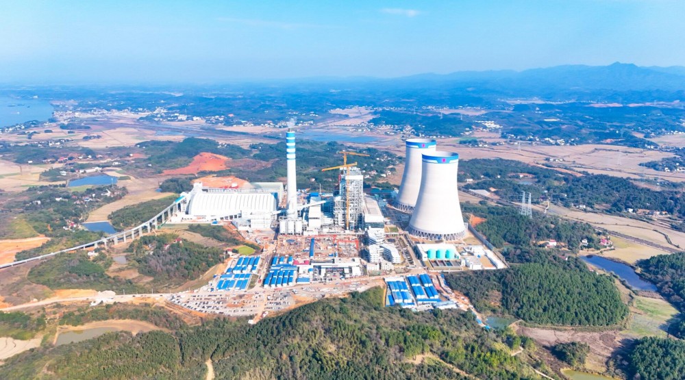 中国能建建筑集团承建的大唐华银株洲2×1000兆瓦扩能升级改造项目1号机组投运
