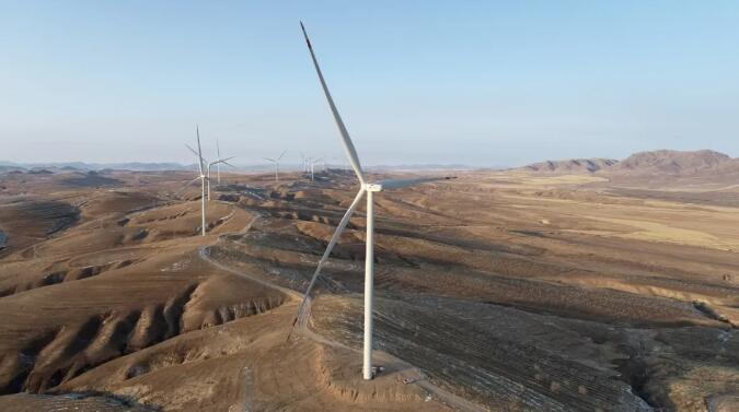 “沙戈荒”基地新进展！华能巴林右旗30万千瓦风电项目全容量投产