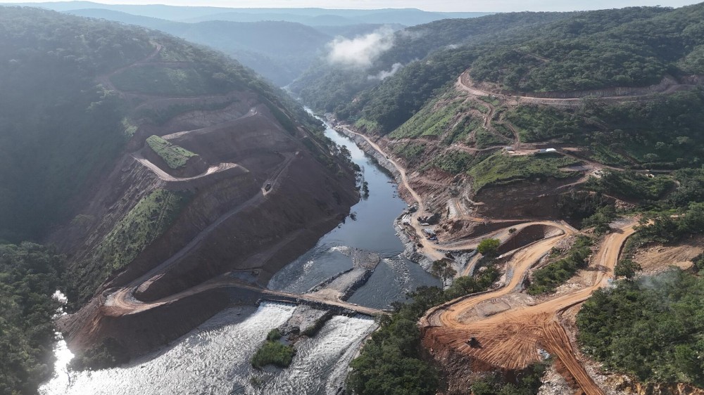 刚果（金）恩兹洛水电站导流洞顺利贯通