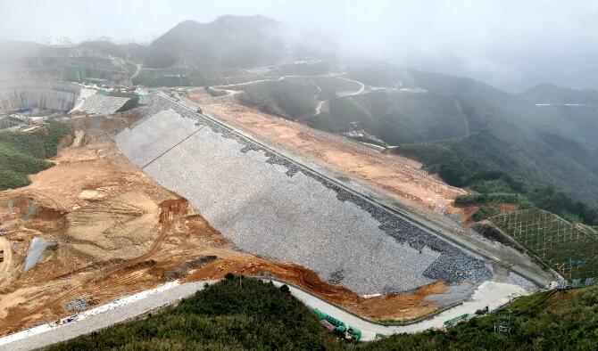 广东肇庆浪江抽蓄电站上水库进出水口混凝土浇筑完成