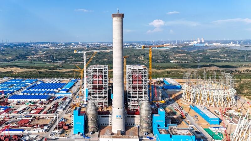 陕西省榆林市榆神清水热电2×660兆瓦机组项目烟囱外筒壁结构顺利到顶