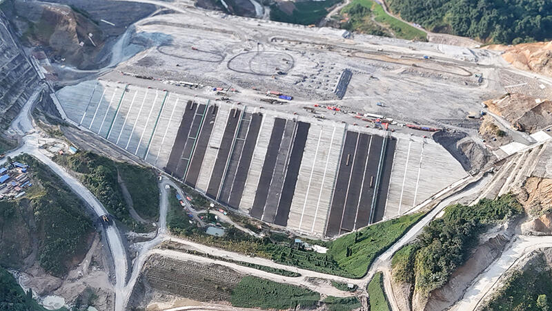 中国电建马来西亚巴莱水电站项目启动面板主体施工
